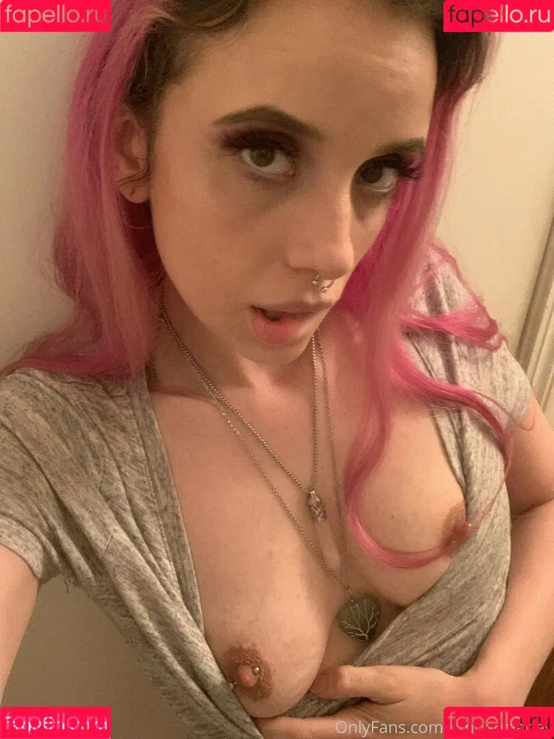 embermarley Onlyfans Photo Gallery 