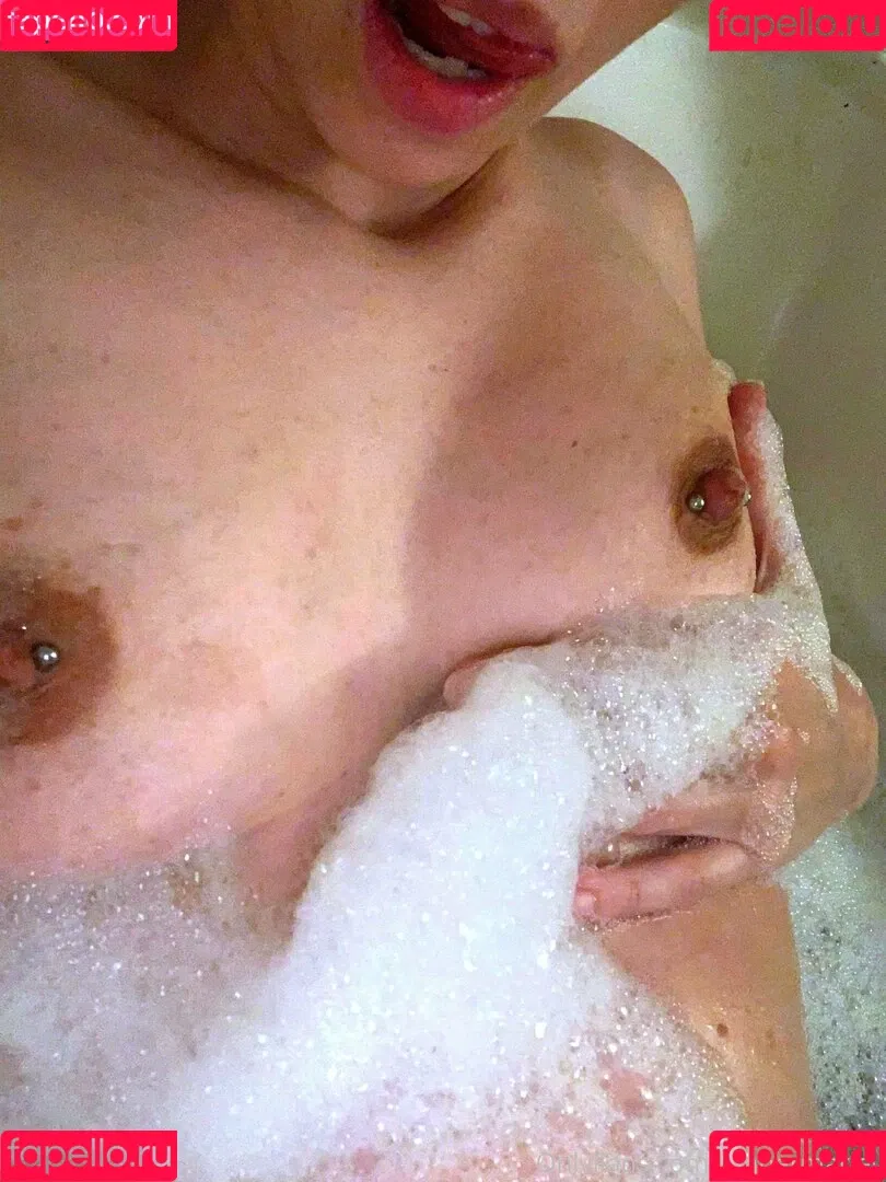 embermarley Onlyfans Photo Gallery 