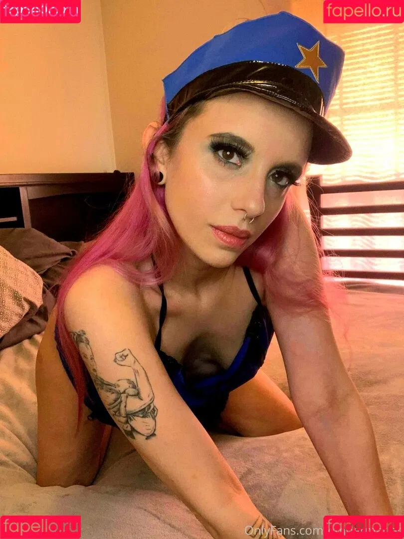 embermarley Onlyfans Photo Gallery 