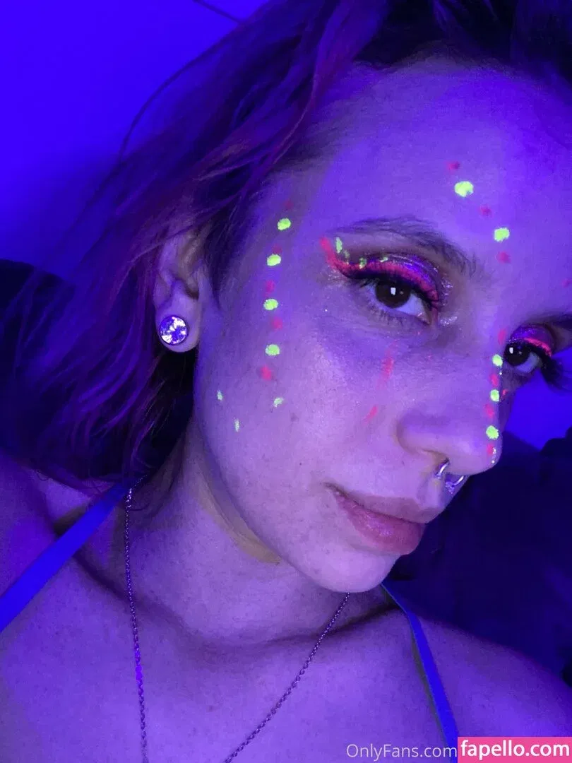 embermarley Onlyfans Photo Gallery 