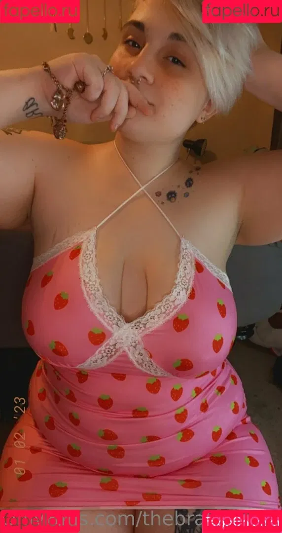thebrattylilkitten Onlyfans Photo Gallery 