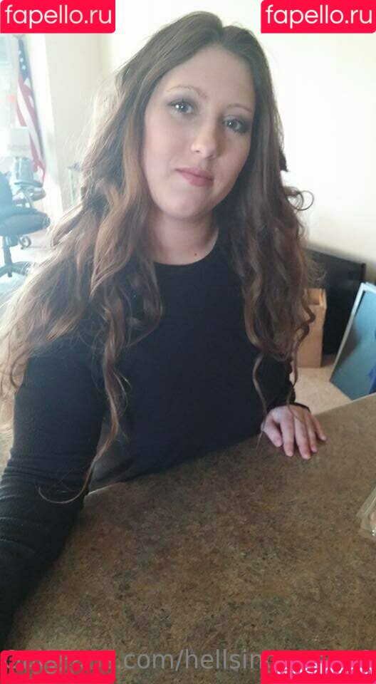 hellsingqueen666 Onlyfans Photo Gallery 