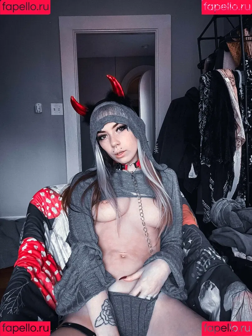 Midnight_rav3n Onlyfans Photo Gallery 