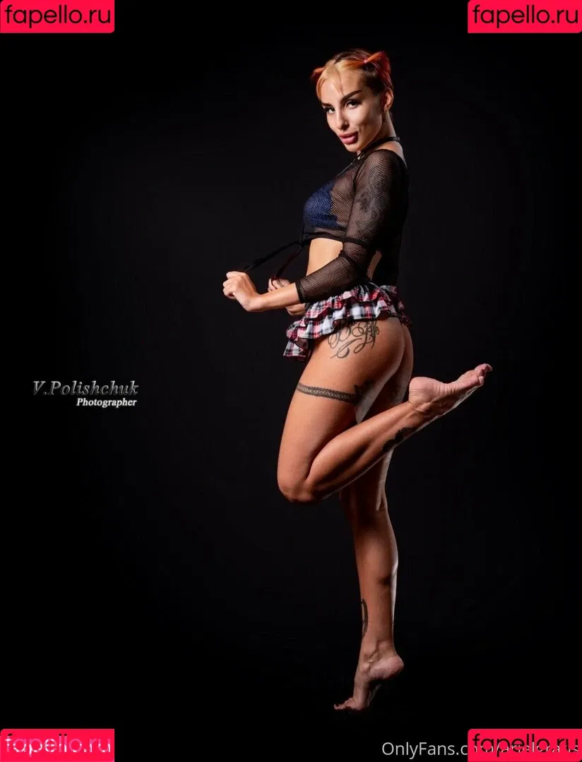 arielgratis Onlyfans Photo Gallery 