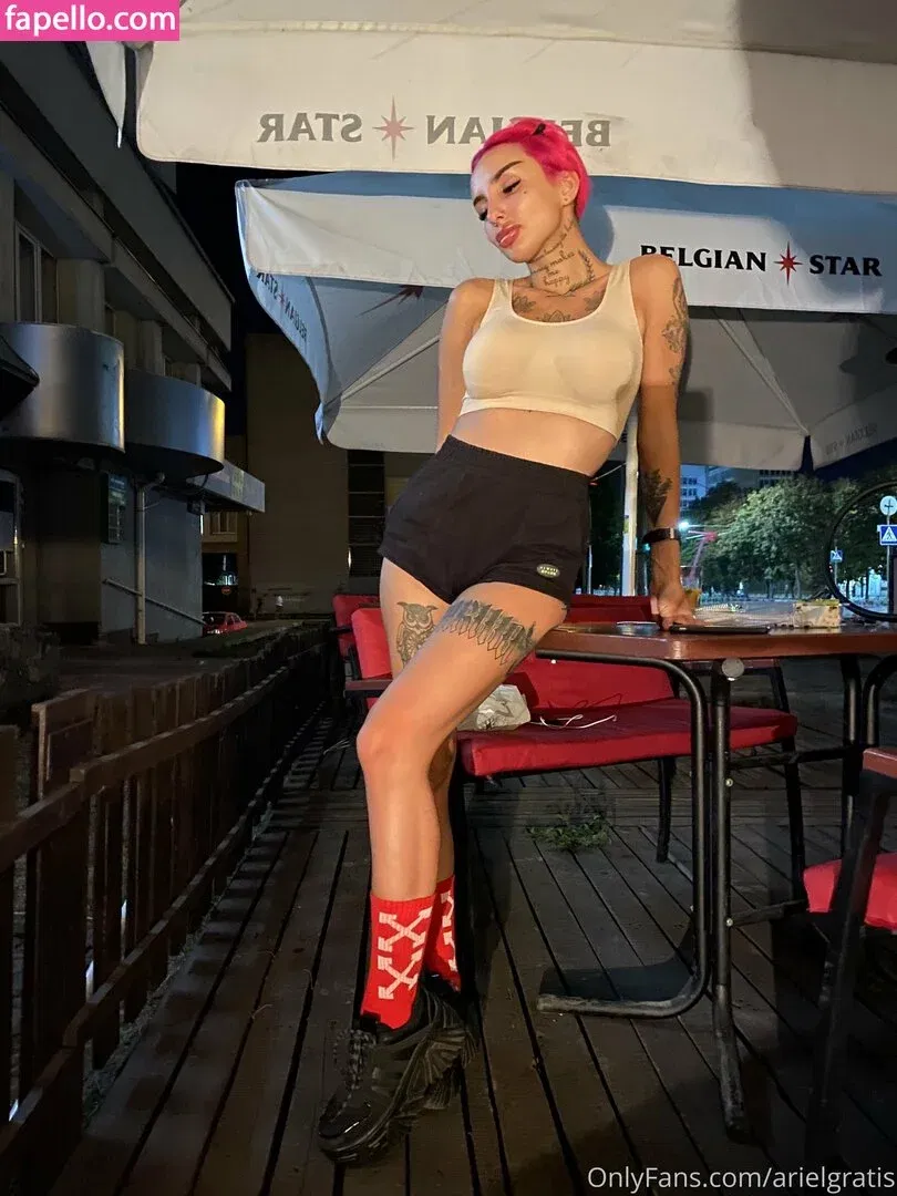 arielgratis Onlyfans Photo Gallery 