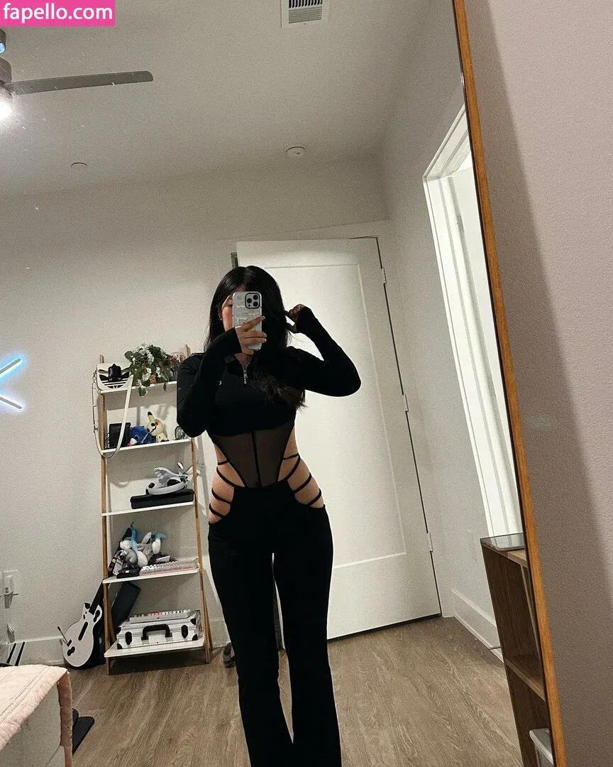 Hannah Le Onlyfans Photo Gallery 