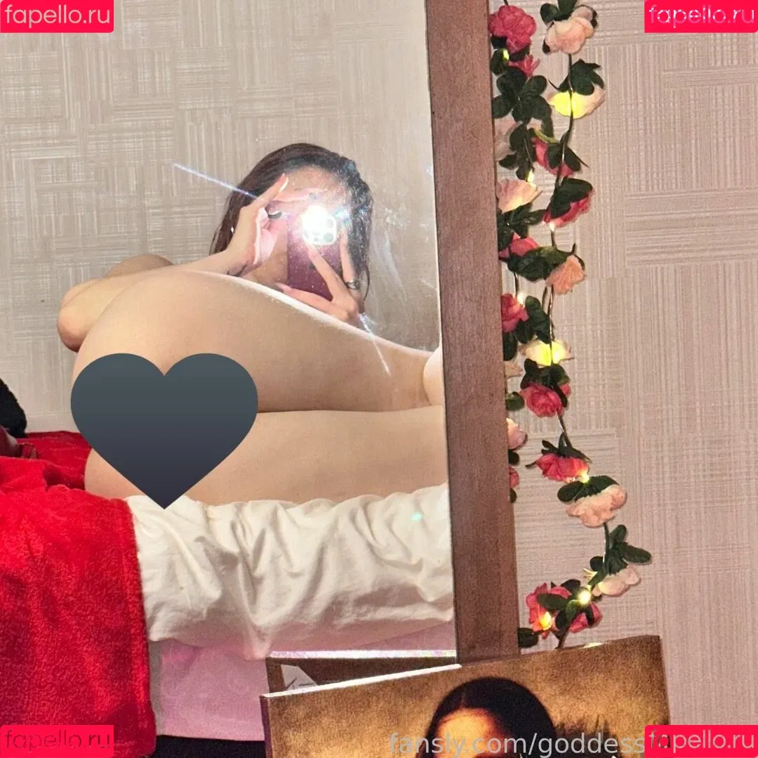 goddessMiranda Onlyfans Photo Gallery 