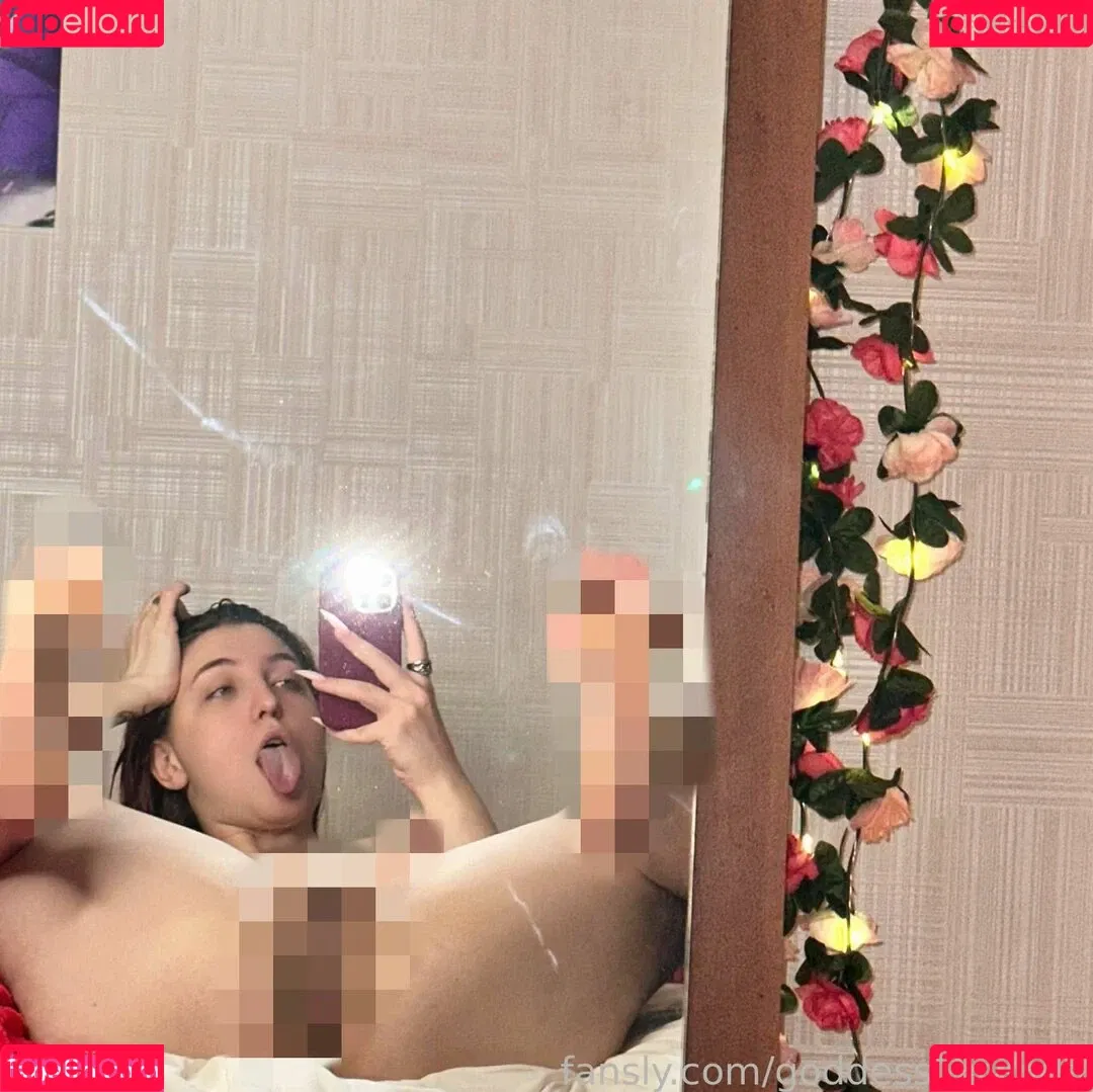 goddessMiranda Onlyfans Photo Gallery 