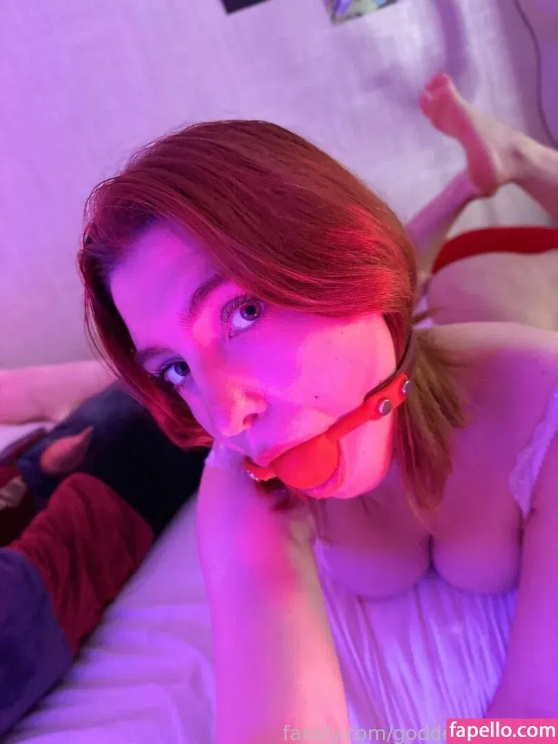 goddessMiranda Onlyfans Photo Gallery 