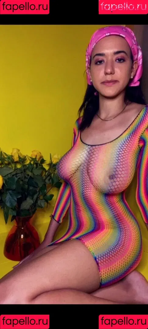 Elizabeth Danu Onlyfans Photo Gallery 