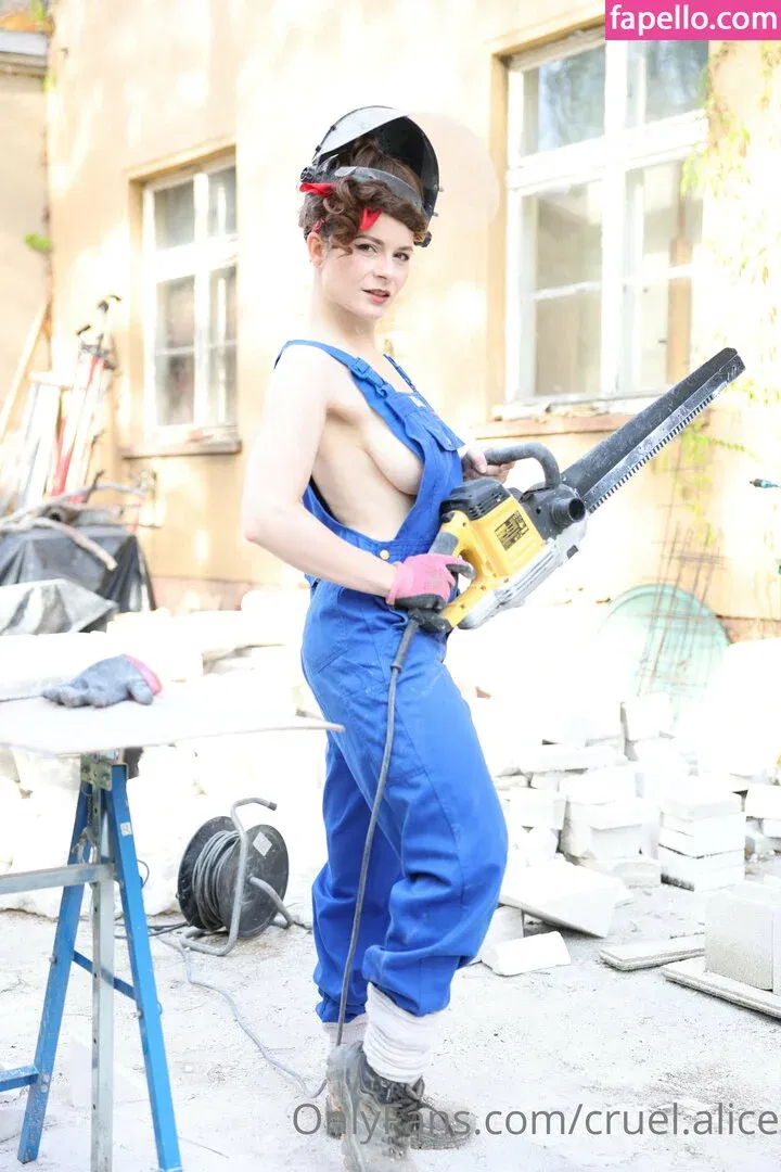 Cruel Alice Onlyfans Photo Gallery 