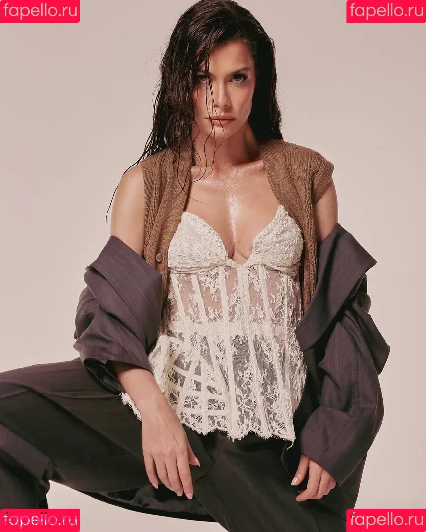Alinne Moraes Onlyfans Photo Gallery 