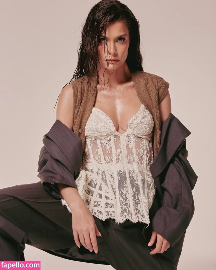 Alinne Moraes Onlyfans Photo Gallery 