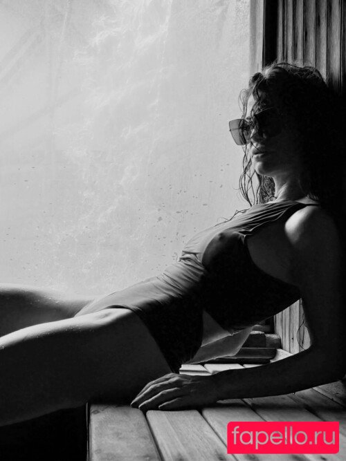 Alinne Moraes Nude Onlyfans Photo 39