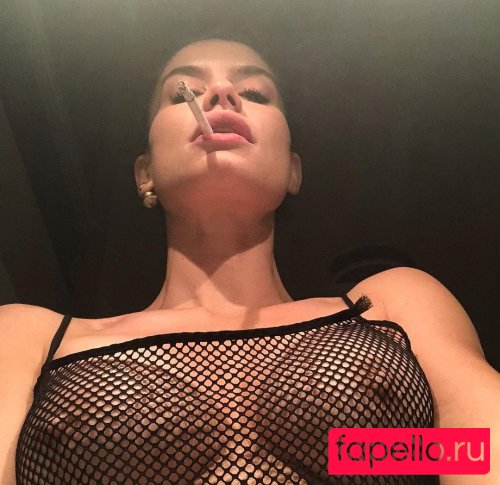 Alinne Moraes Nude Onlyfans Photo 17