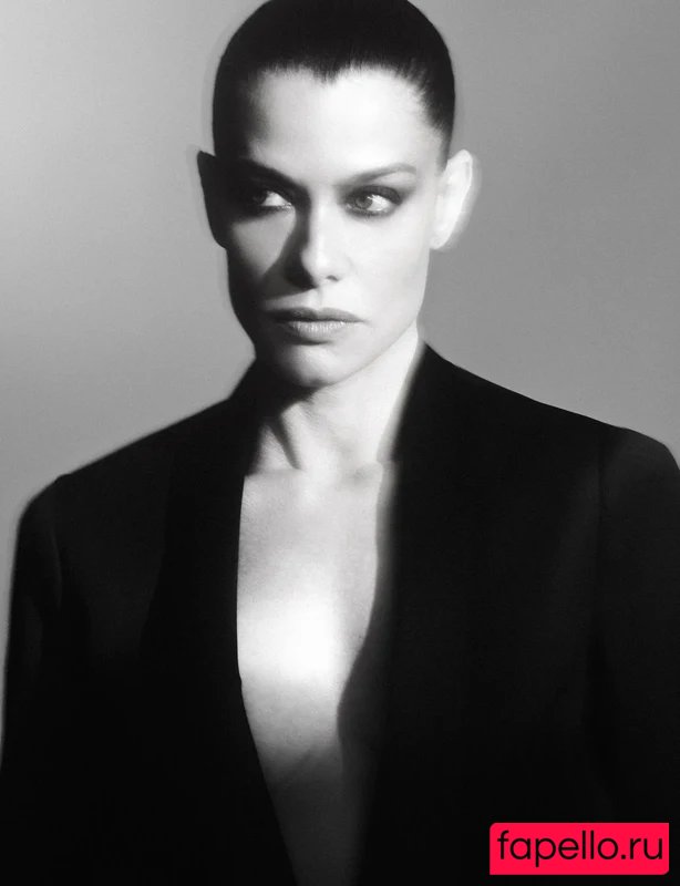 Alinne Moraes Nude Onlyfans Photo 4