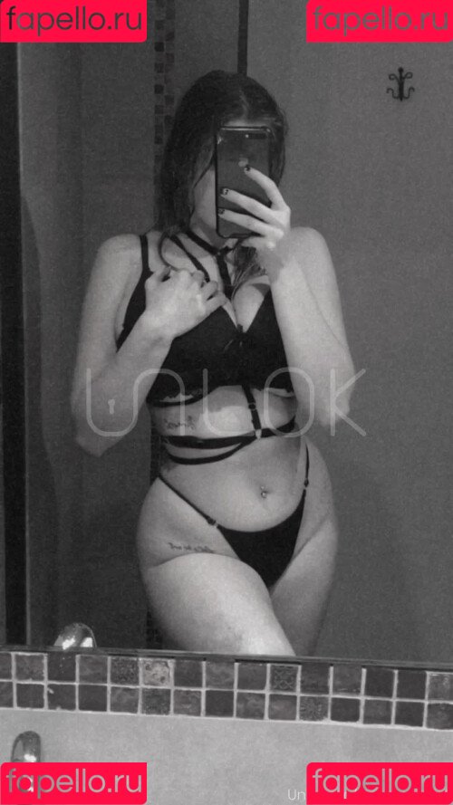 Cami Landi Onlyfans Photo Gallery 