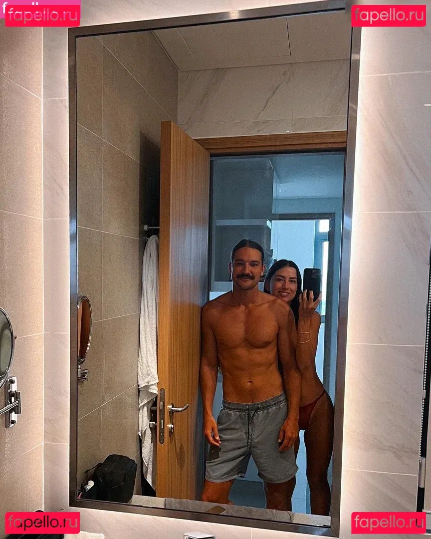 Elayna Carausu Onlyfans Photo Gallery 