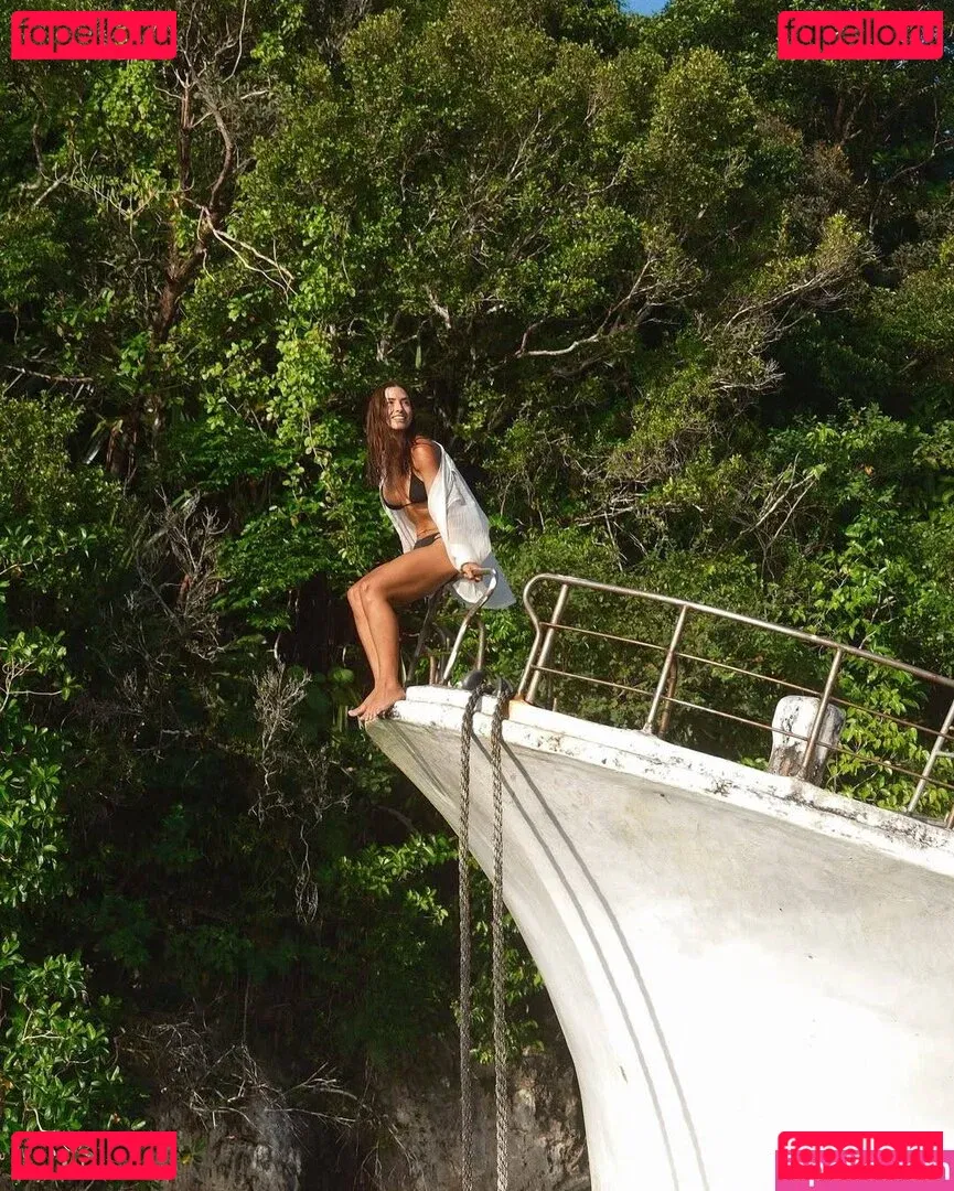 Elayna Carausu Onlyfans Photo Gallery 