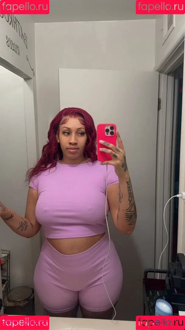 berryatnight Onlyfans Photo Gallery 
