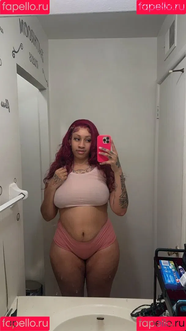 berryatnight Onlyfans Photo Gallery 