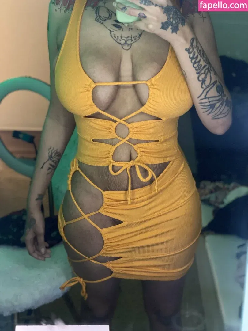 berryatnight Onlyfans Photo Gallery 