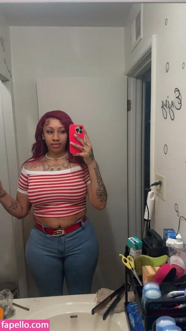 berryatnight Onlyfans Photo Gallery 