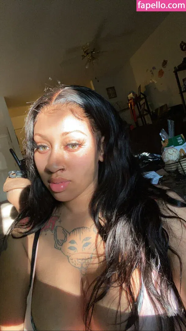 berryatnight Onlyfans Photo Gallery 