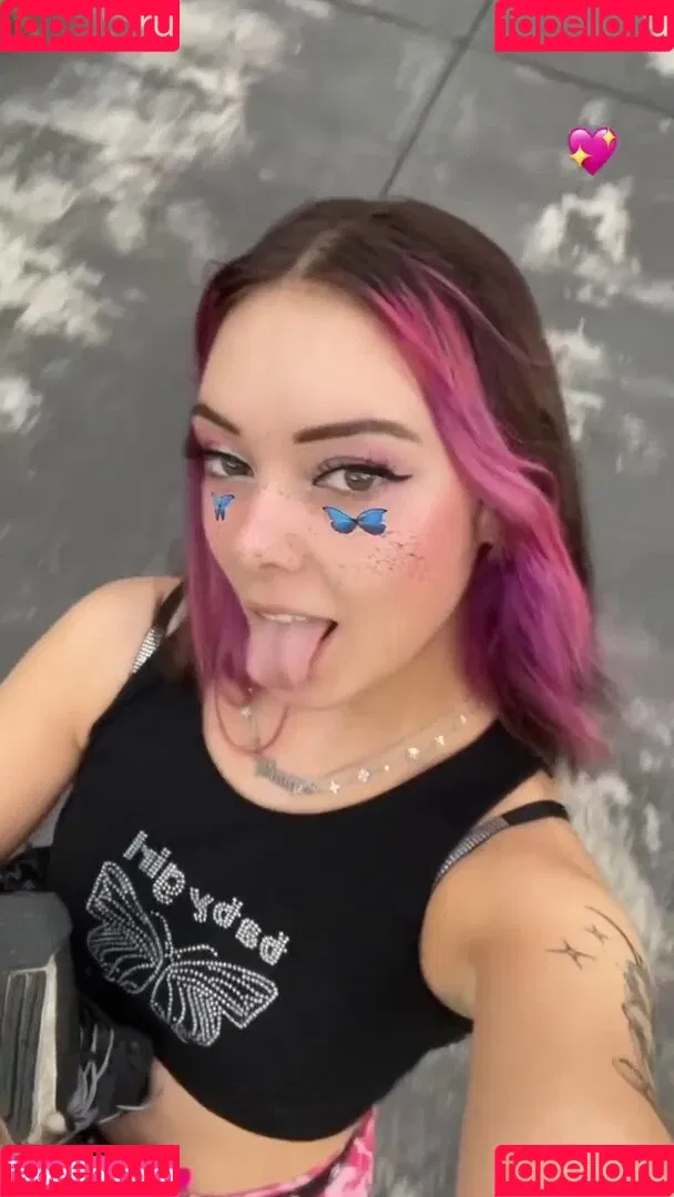 2bratty Onlyfans Photo Gallery 