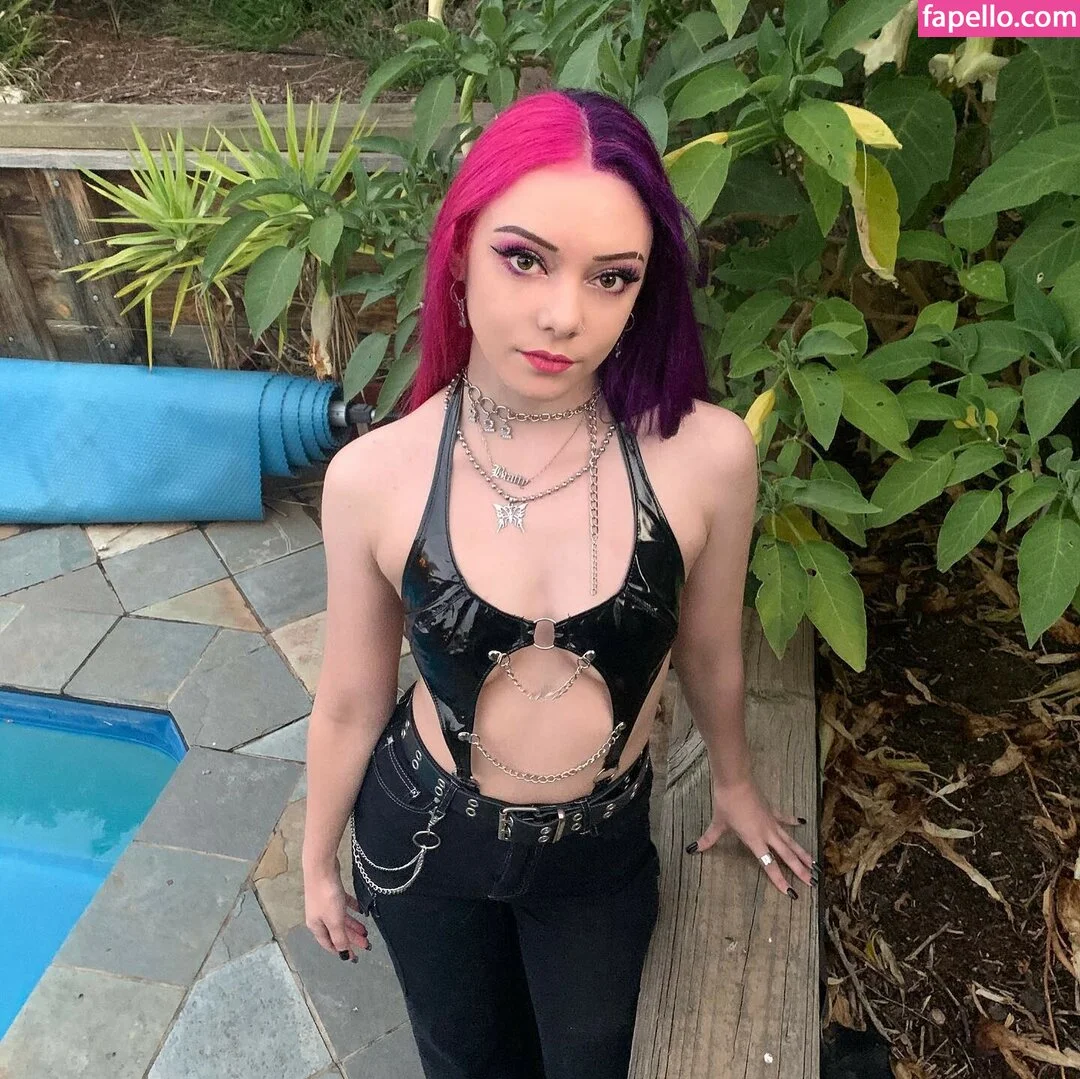 2bratty Nude Onlyfans Photo 31