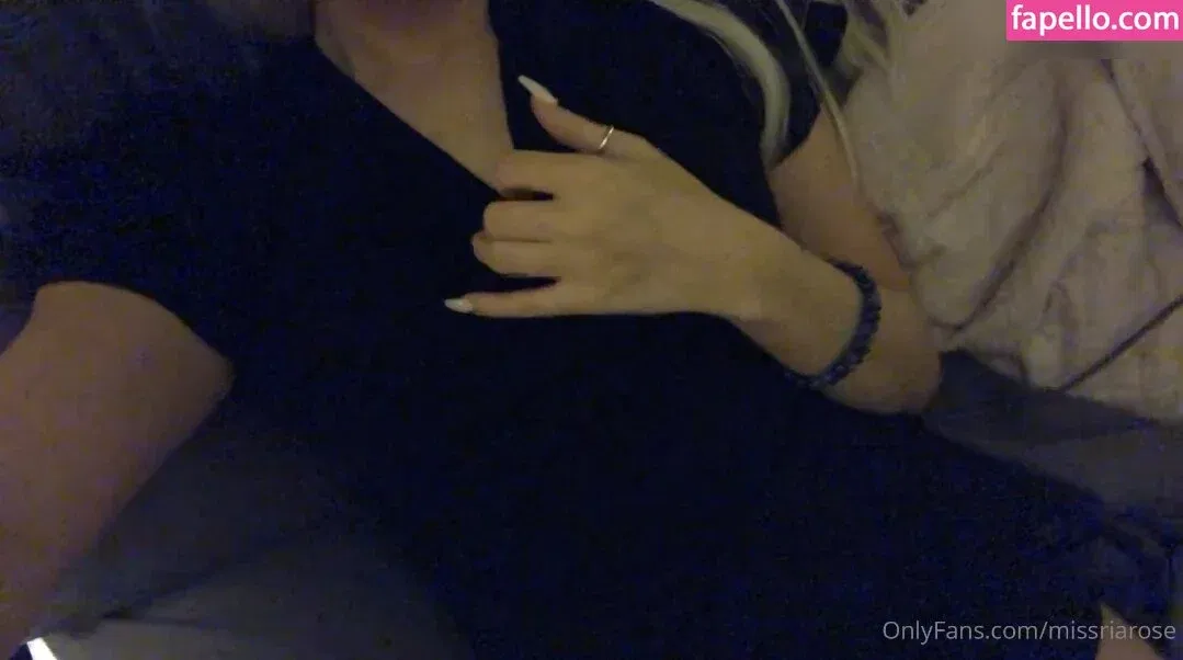 Ria Rose Onlyfans Photo Gallery 