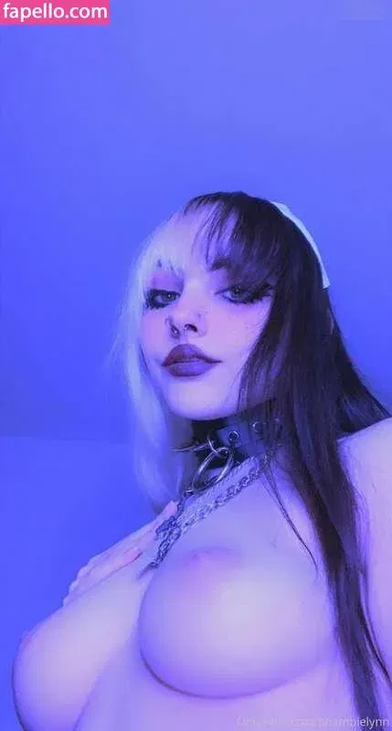 b4mb1_777 Onlyfans Photo Gallery 