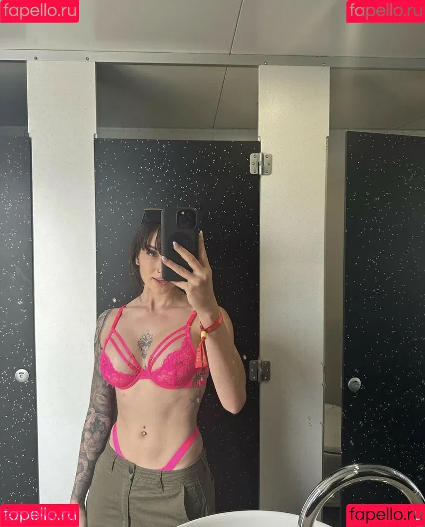 Fin.25 Onlyfans Photo Gallery 