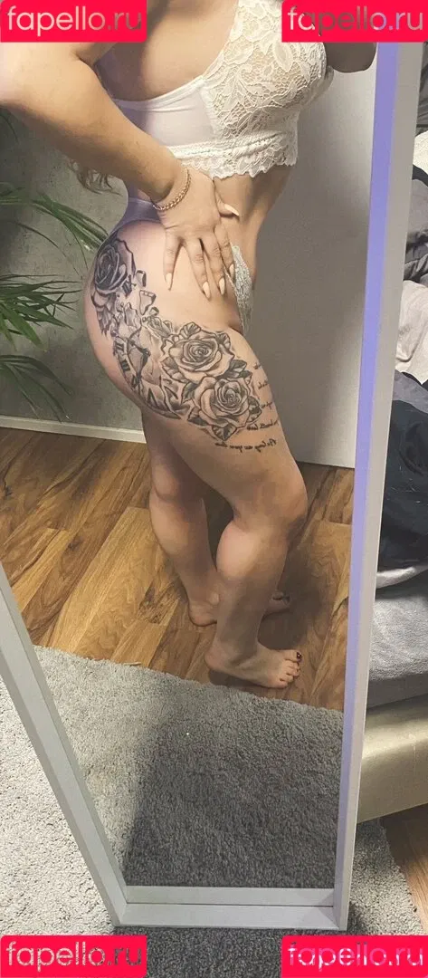 xlaura412 Onlyfans Photo Gallery 
