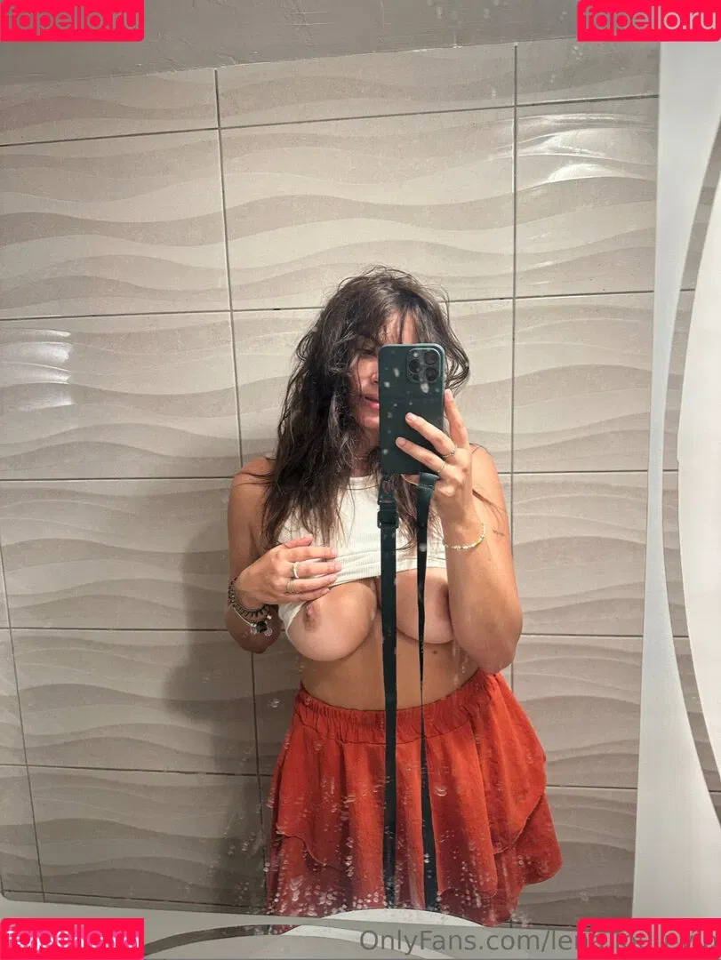 Lena.Louu Onlyfans Photo Gallery 
