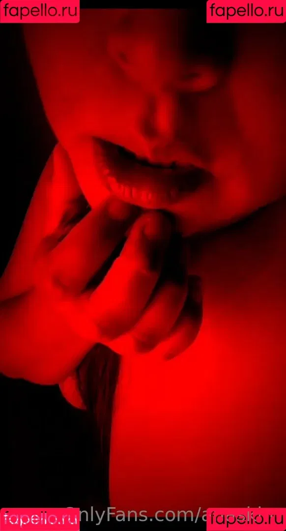anaskim Onlyfans Photo Gallery 