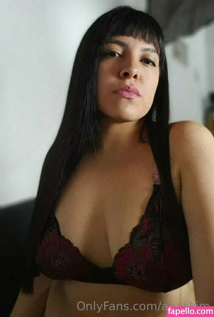 anaskim Onlyfans Photo Gallery 