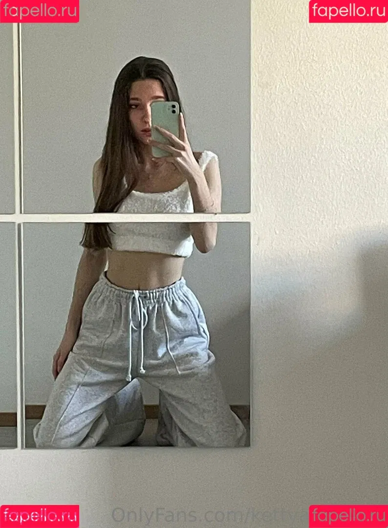 kettyaesthetic Onlyfans Photo Gallery 