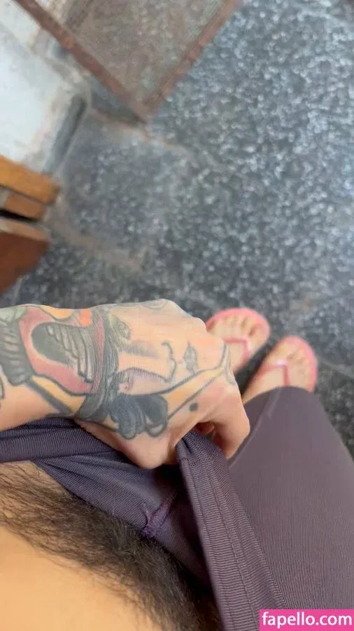 Hairy Luvo Onlyfans Photo Gallery 