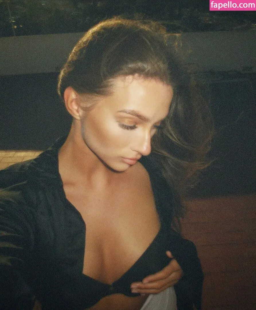 Celine Sophie Rae Onlyfans Photo Gallery 