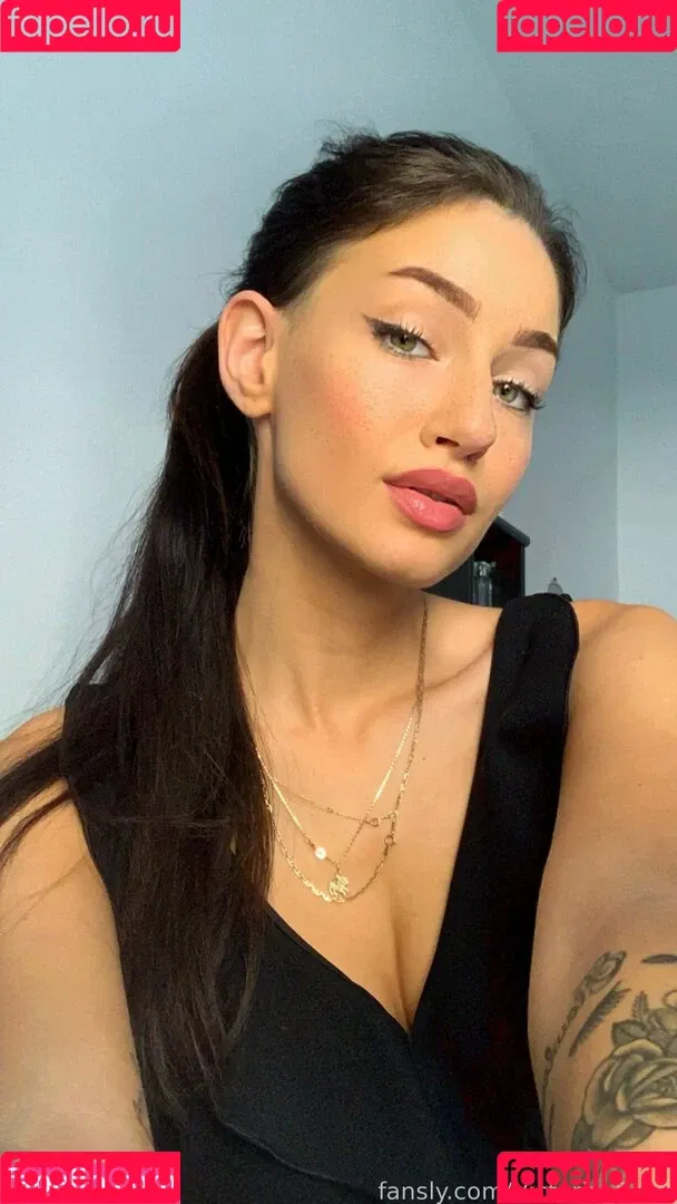 Victoria Rose Onlyfans Photo Gallery 