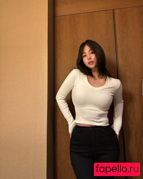 Hyerininng Nude Onlyfans Photo 4