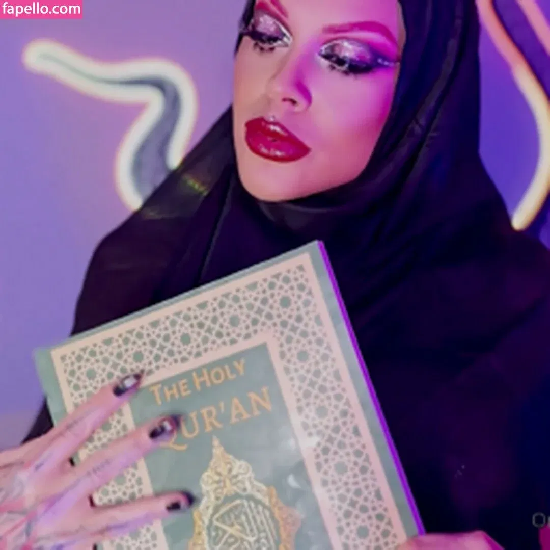 Ms. Red XXX Onlyfans Photo Gallery 