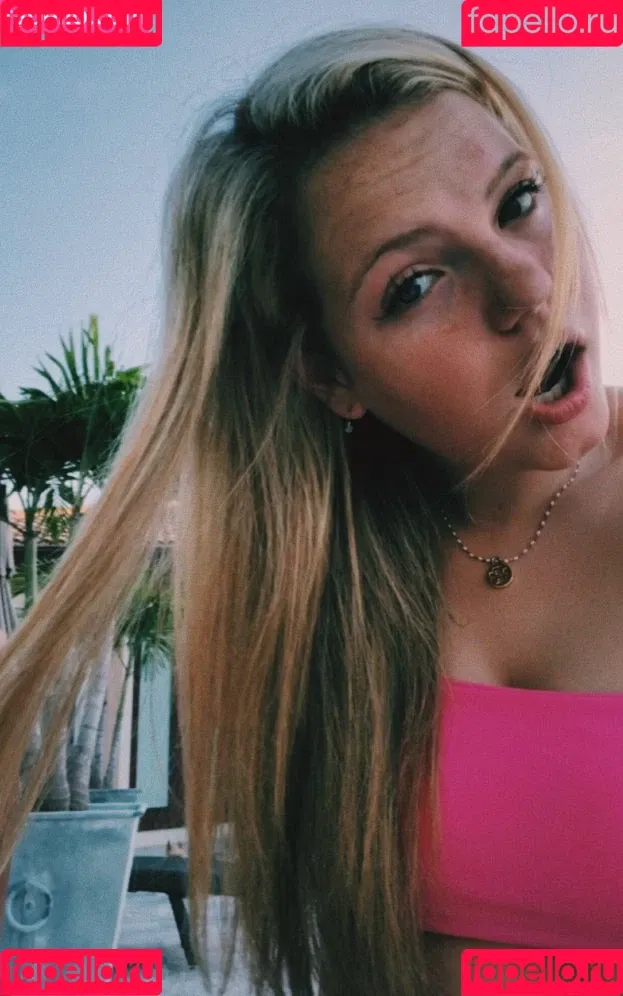 Kyla Deaver Onlyfans Photo Gallery 