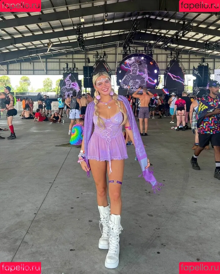 Kyla Deaver Onlyfans Photo Gallery 