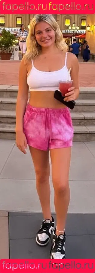 Kyla Deaver Onlyfans Photo Gallery 