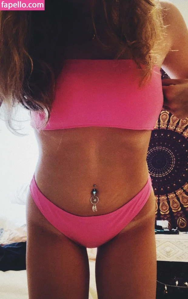 Kyla Deaver Onlyfans Photo Gallery 