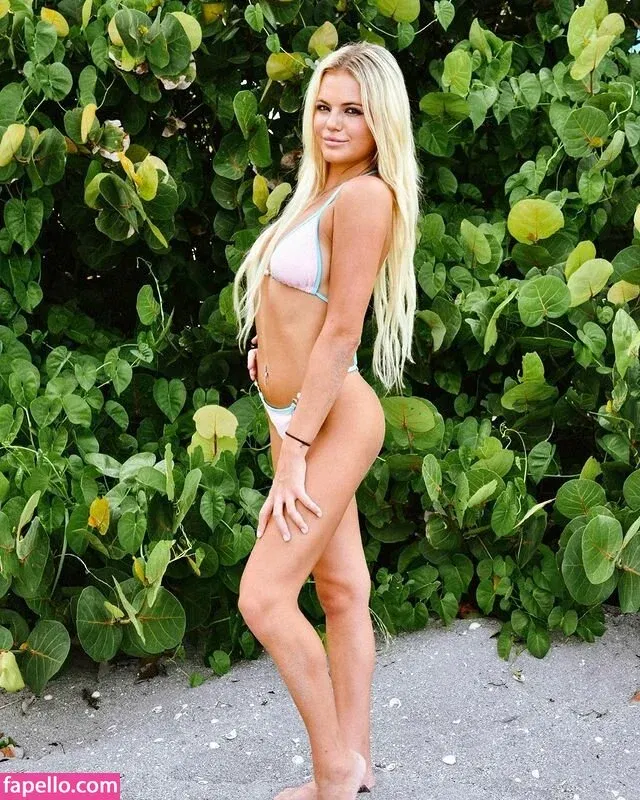 Kyla Deaver Onlyfans Photo Gallery 