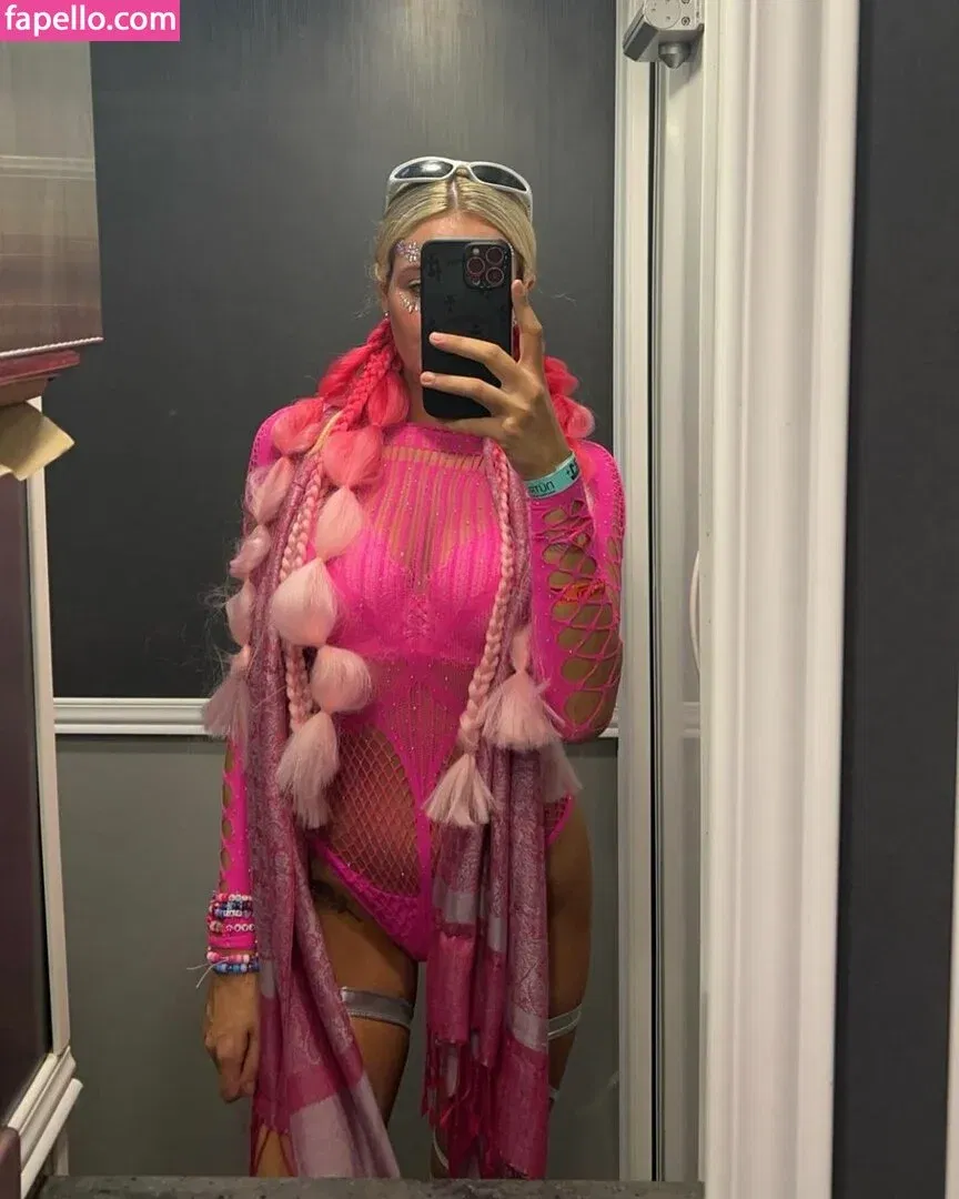 Kyla Deaver Onlyfans Photo Gallery 