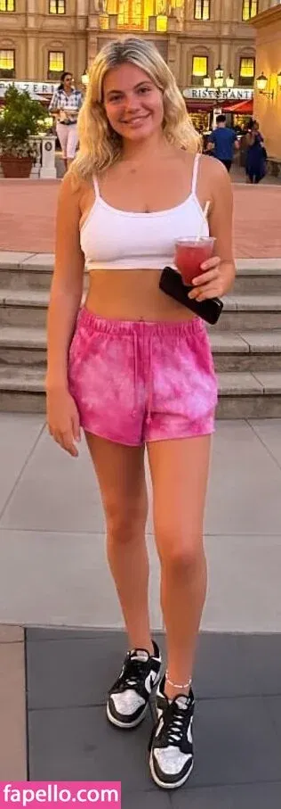 Kyla Deaver Onlyfans Photo Gallery 